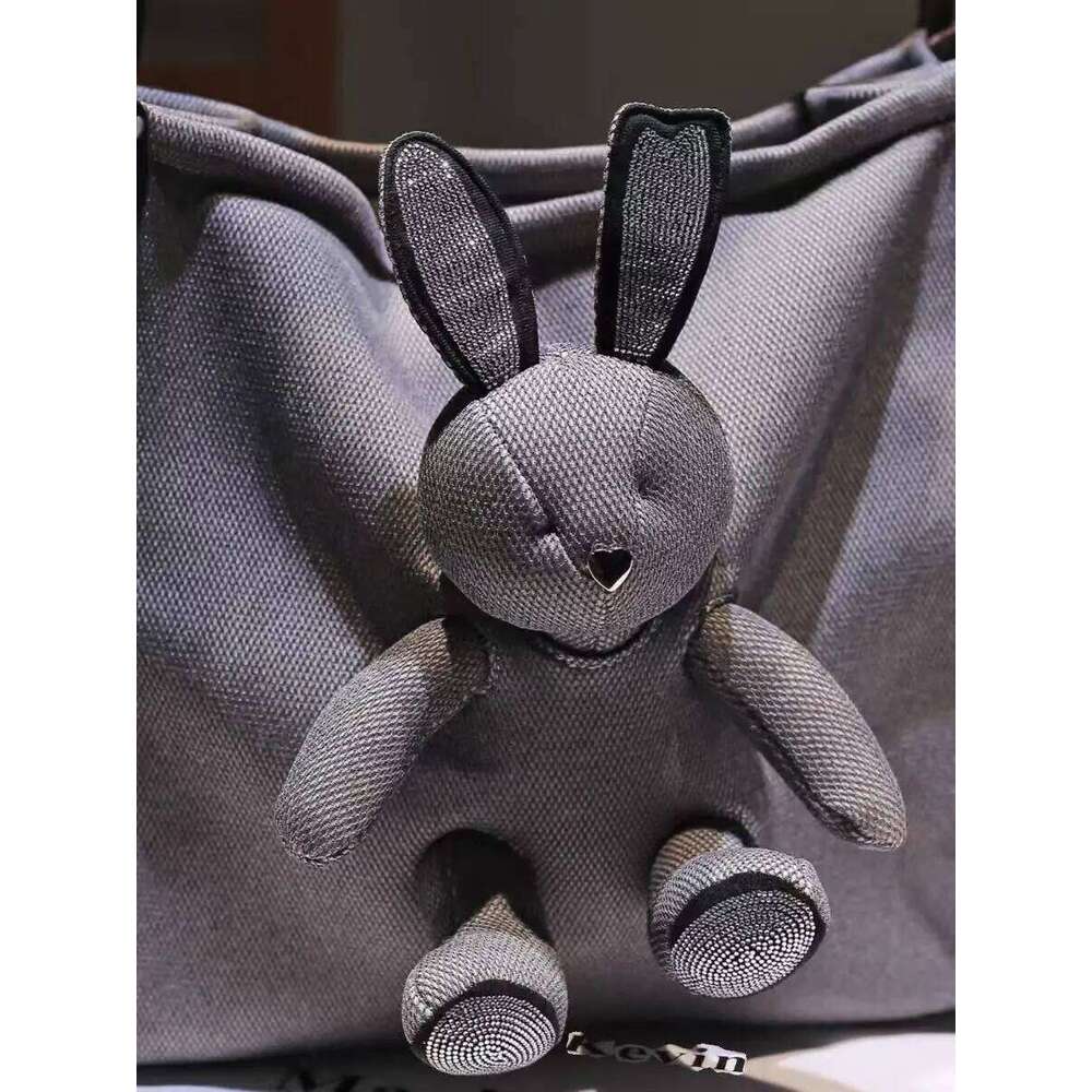 Large Capacity Fabric Bucket Fashion Design Bear Doll Casual Tote High Quality Women Handbag Lady Purse Shoulder Bag