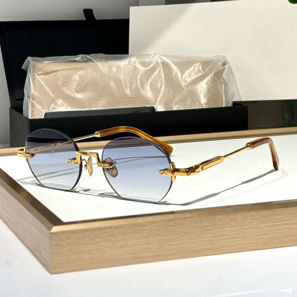 Fashion Sunglasses For Women And Men MARSHALL Style Anti-Ultraviolet Retro Plate Frameless Special Design Glasses Random Box