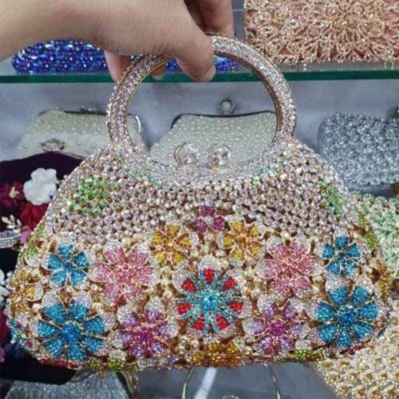 Metal Pearl Gold Top-Handle White Crystal Clutch Bag High Quality Women's Flower Dia Wedding Bridal Handbags Fashion Bags