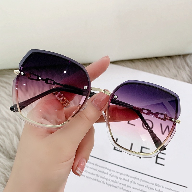 Designer Sunglasses For Women Men Fashion Sunglasses Luxury Polarized Lens Goggle Pilot PC Frame Oversized UV400 Eyewear Luxury Style Sunglasses DS637