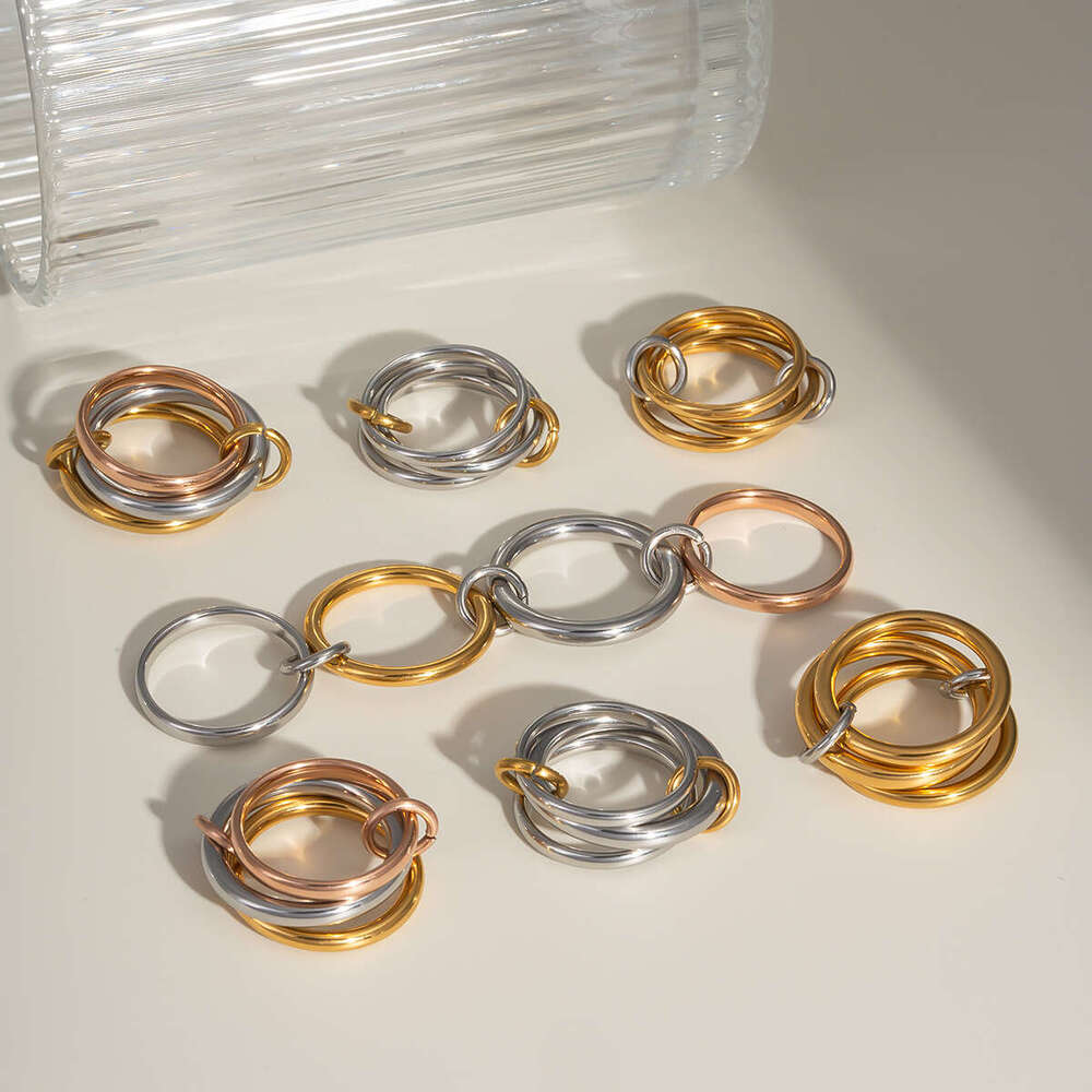 Hot Selling Stackable Plain Band Interlocking Personality Design Elegant Rings Non-Fading Stainless Steel Jewelry