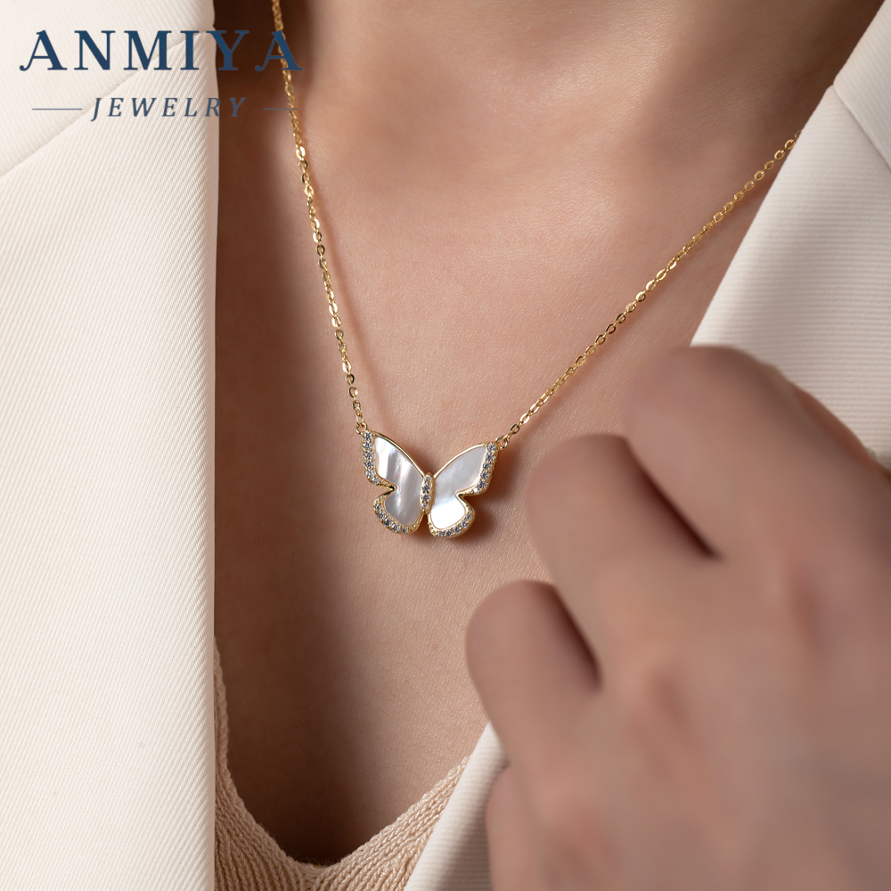 Wholesale Luxury Zirconia 925 Sterling Charm White Shell Butterfly Gold Necklaces Pendant for Women