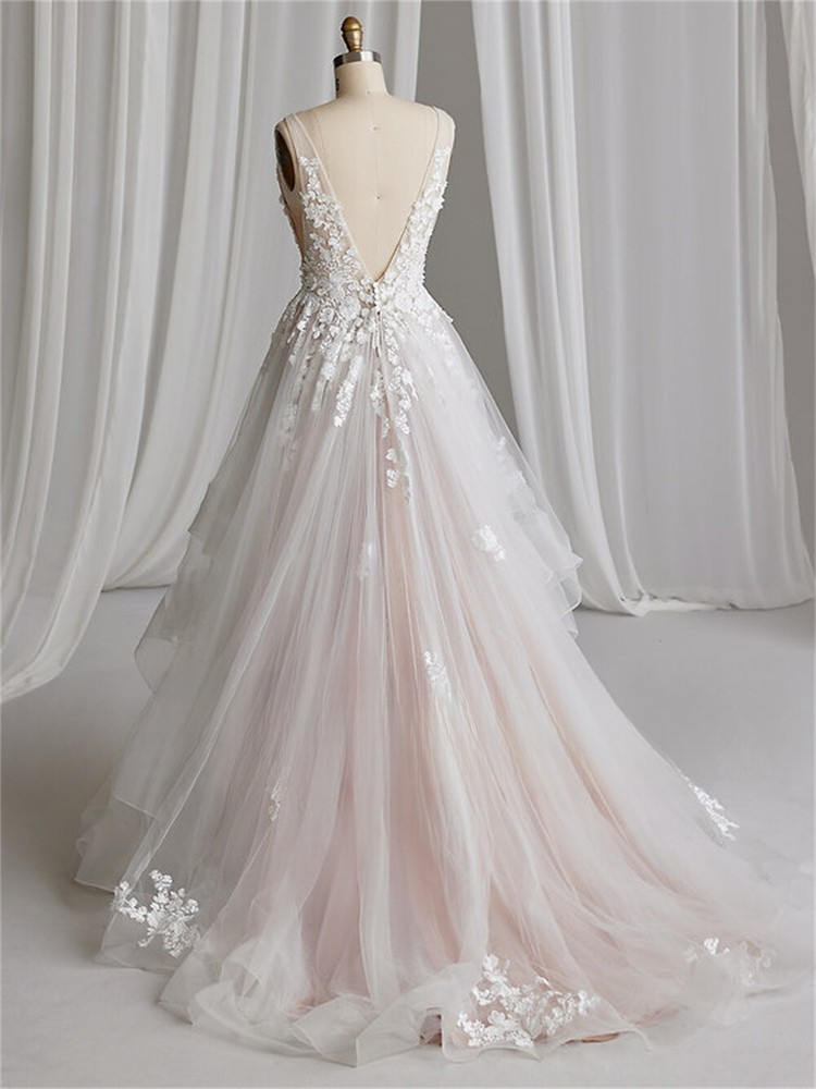 Beach Pleated Tulle Wedding Dresses Sexy Deep V-Neck Sleeveless Blackless Lace Appliques Elegant A-Line Bridal Gowns