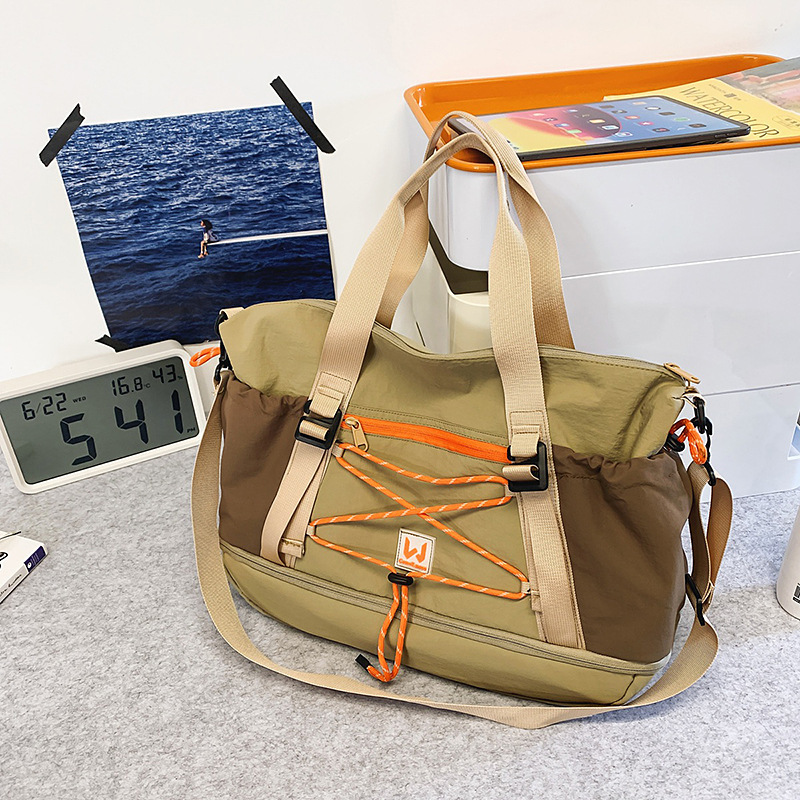 New Large Capacity Women's Lightweight Handbag with Dry and Wet Separation Yoga Fiess Korean Style Short Trip Travel Bag