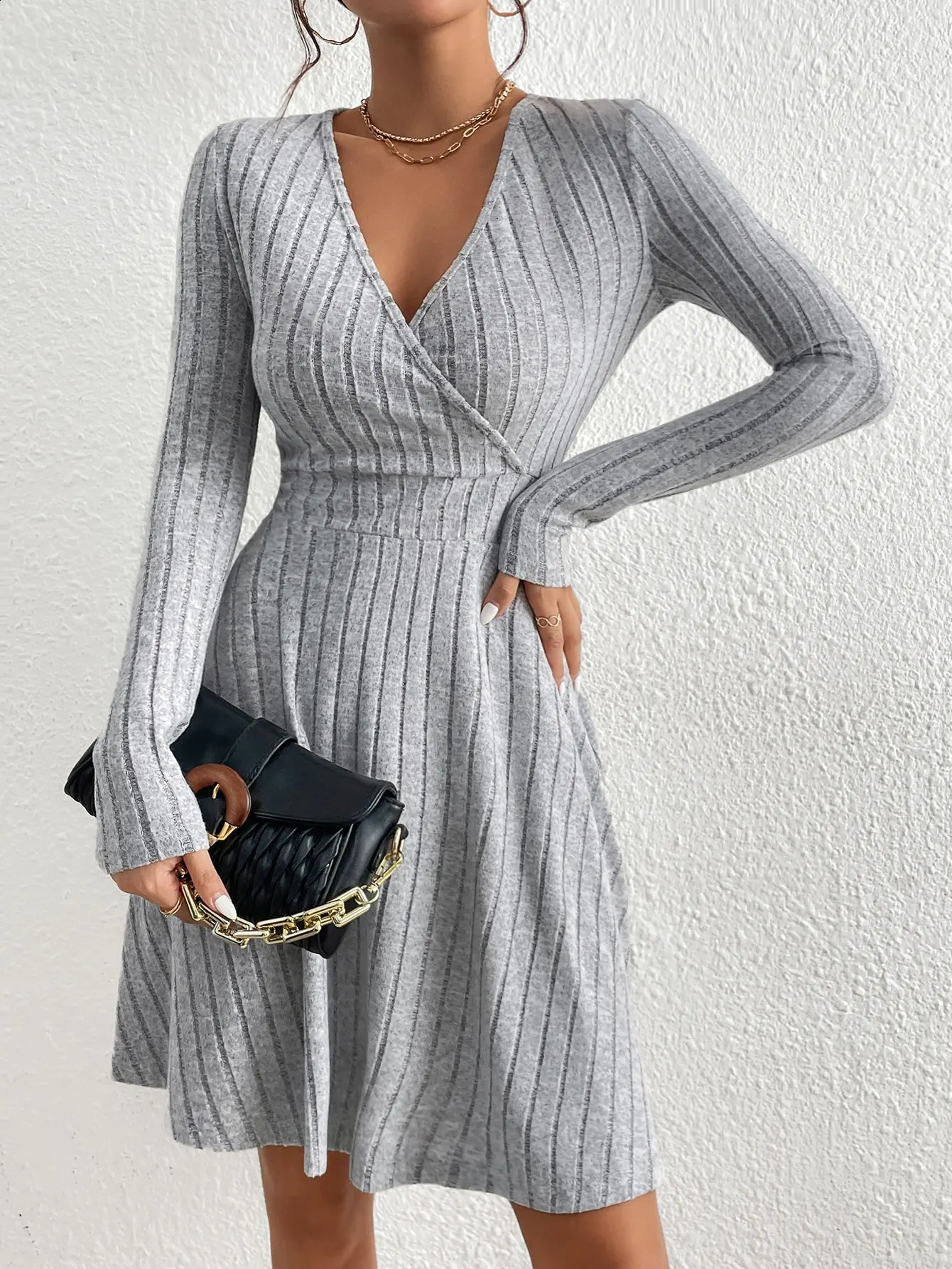 for autumn/Winter Women Knit Slim Sexy Bodycon Dress V-Neck Long Sleeve Dress Solid Casual Midi Sweater Dress 250529
