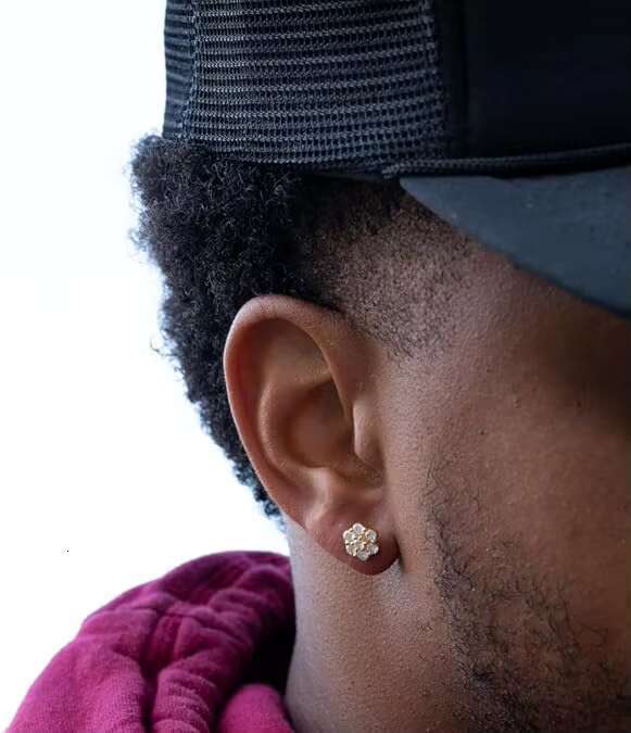 Hip Hop Iced Out Mossanite Studs Screw Backs 925 Sterling Silver 8.6mm Cluster Round Cut VVS Moissanite Stud Earrings