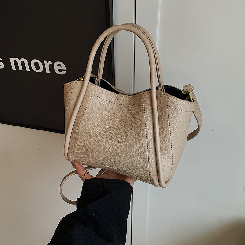 designer High-End Soft Leather Bag for Women 2025 New Fashion Versatile Handbag Bucket Bag Casual Simple Crossbody Mother-Daughter Bag