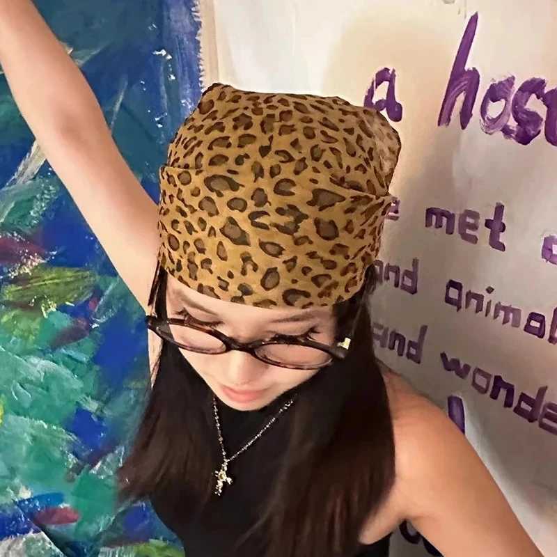 Retro Leopard Print Square Scarf for Women Satin Thin Edge Scarves Head Band Fashion Y2K Lady Hair Shawl Wrap Female Neckerchief W250602