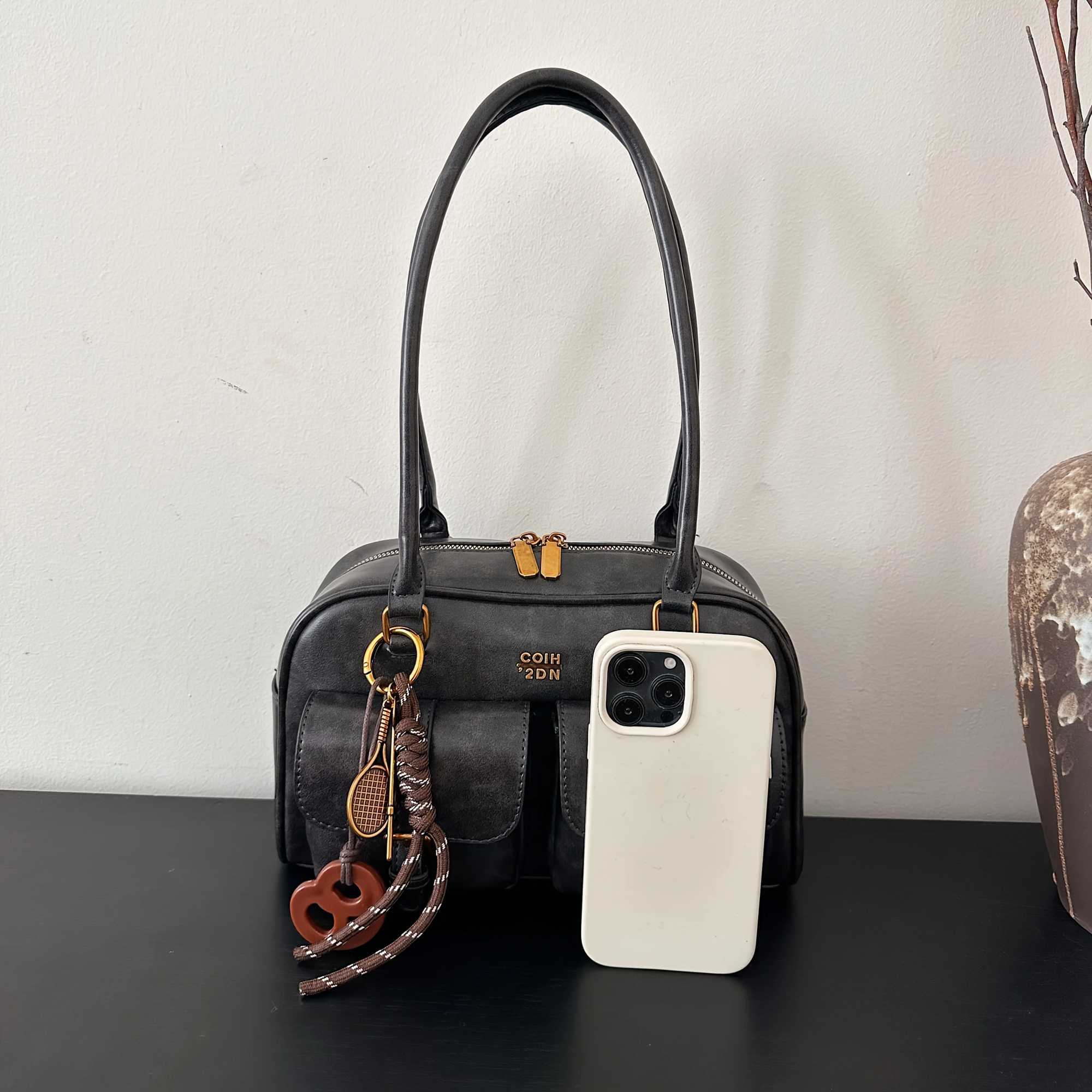 Womens Retro Solid Color PU Leather Shoulder Bag with Multiple Pockets Large Capacity Comes with a Detachable Accessory Charm Y250603