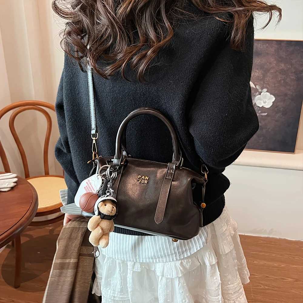 Retro Handbag for Women New Trendy Bowling Bag Simple Single Shoulder Crossbody Bag Pillow Bag Y250603
