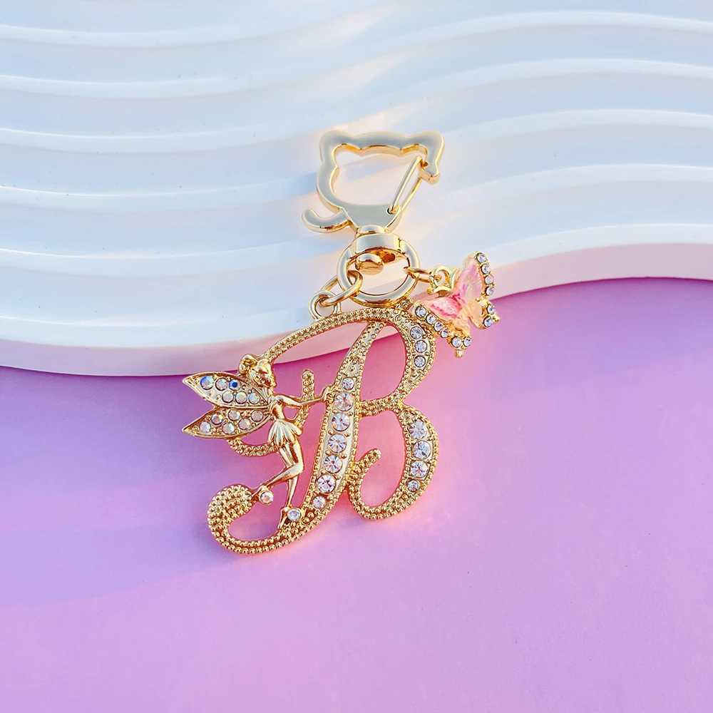Boutique Angel A-Z 26 Initial Letters Butterfly Keyring Crystal Metal Keychain Bag Pendant Mothers Day Gift Women Girl Jewelry XJ250602