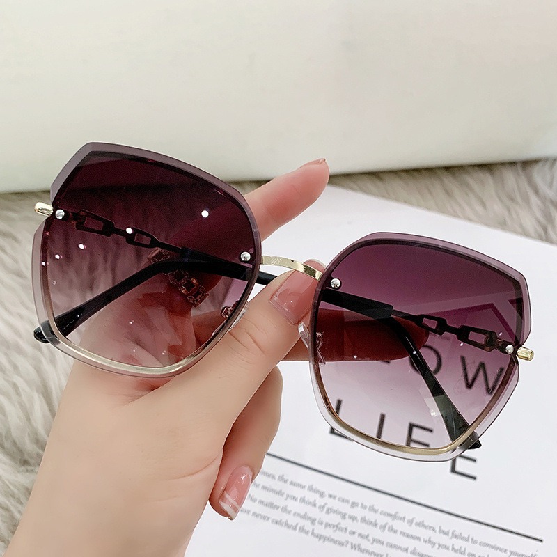 Designer Sunglasses For Women Men Fashion Sunglasses Luxury Polarized Lens Goggle Pilot PC Frame Oversized UV400 Eyewear Luxury Style Sunglasses DS637