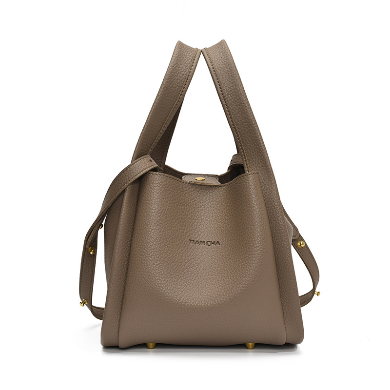 designer High-end Niche Women's Bag Spring Summer 2025 New Fashion Single Shoulder Crossbody Bag Versatile Women's Hot-selling Bucket Bag