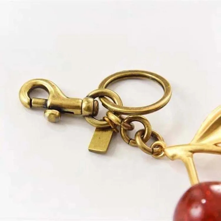 Charm Women Key Rings keychain with box Retro-Cool Cherry In Glittery Resin Clip it To Favorite Bag Set of Keys For Refreshing Style key chain Lanyard
