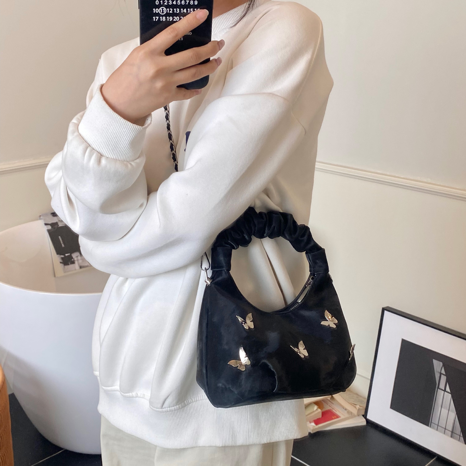 designer Niche Design Pleated Handbag Cloud Bag for Women 2025 New Simple Versatile Chain Crossbody Textured Underarm Bag