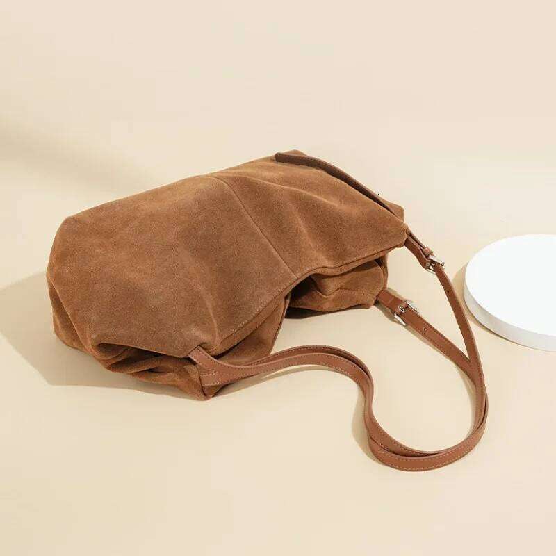 Designer Pillow Women 2025 New High Quality Suede Large Capacity Shoulder Exquisite Elegant Minimalist Tote Bag