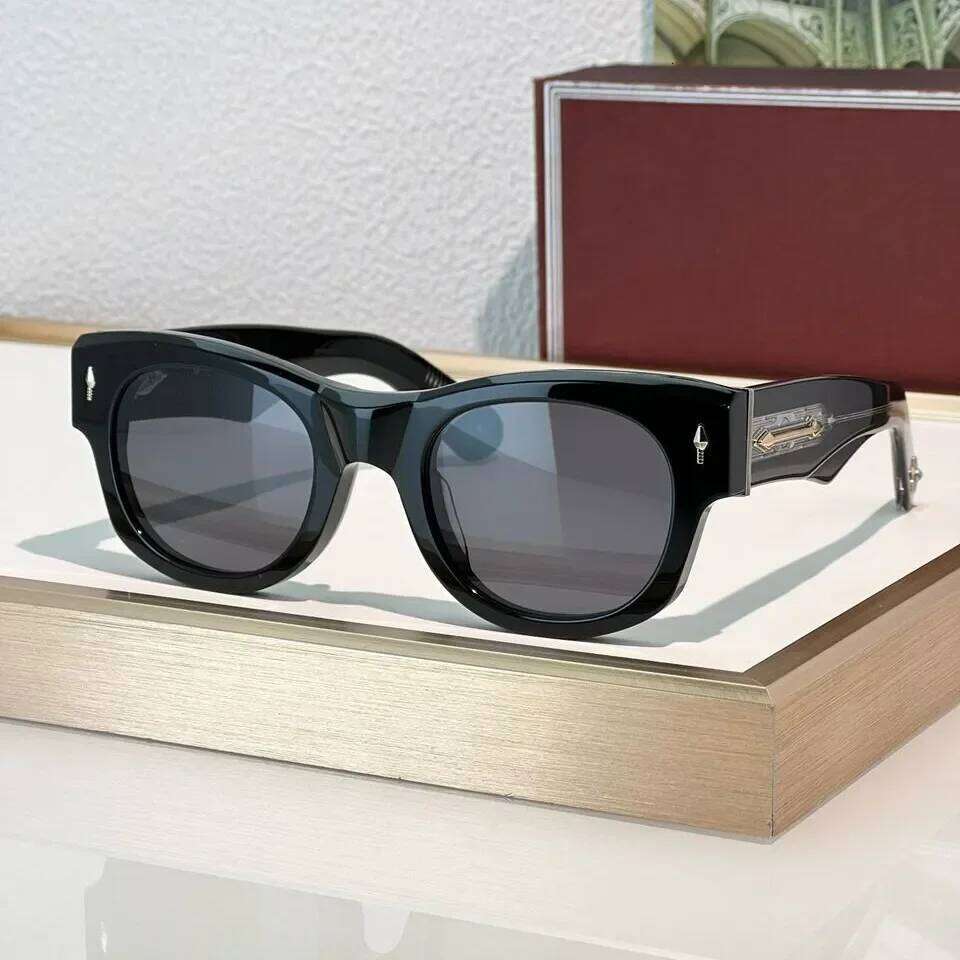 Fashion Sunglasses For Women And Men Truckee Style Anti-Ultraviolet Retro Plate Full Frame Special Design Glasses Random Box