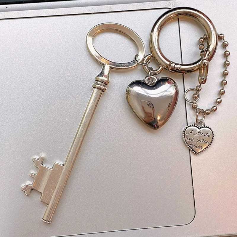 Fashionable Keys and Heart Keychains Heart Keys Rings Alloy Material XJ250602
