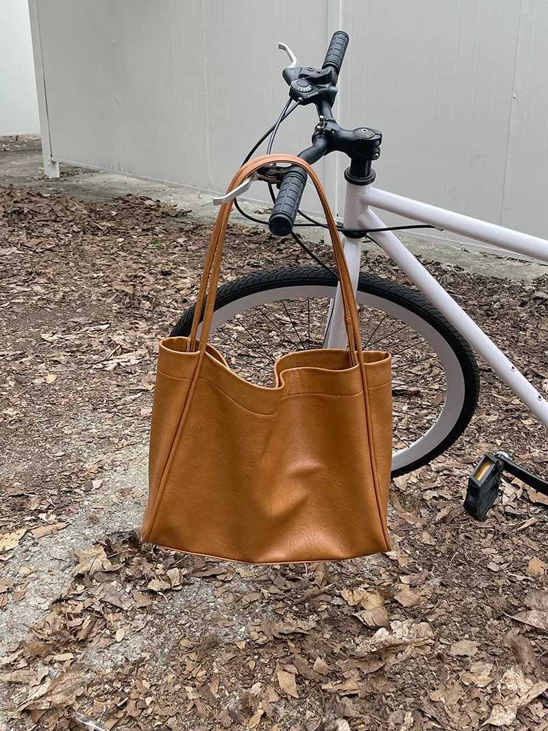 Simple Large Capacity Womens Shoulder Bags Retro Solid Color Pu Leather Ladies Tote Shopping Bag Fashion Casual Female Handbag W250602