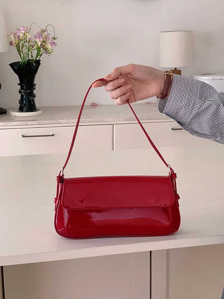 Retro Ins Red Lacquered Leather Shiny Face Stick Underarm Bag Cross Shoulder Small Bag Womens Versatile Simple Phone Bag Y250603