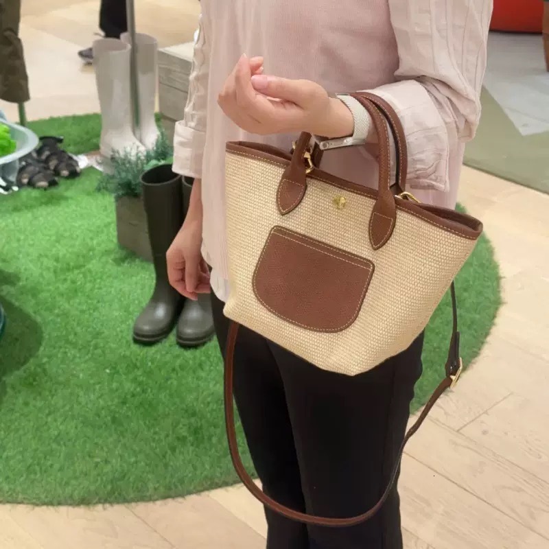 Top Brand High Quality New Style New Cowhide Woven Tote Bag Basket Large Capacity Beach Bag Handbag Shoulder Crossbody Bag for Women New Free Delivery