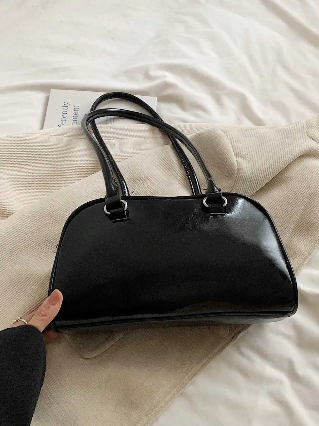 Y2K Spicy Girl Bag New black glossy patent leather underarm bag sweet pearl bow heart-shaped pendant womens simple commute Y250603