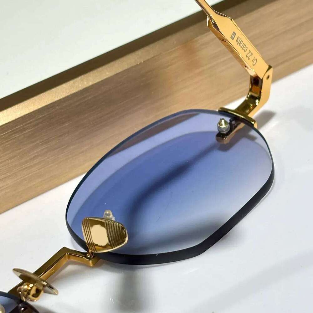 Fashion Sunglasses For Women And Men MARSHALL Style Anti-Ultraviolet Retro Plate Frameless Special Design Glasses Random Box