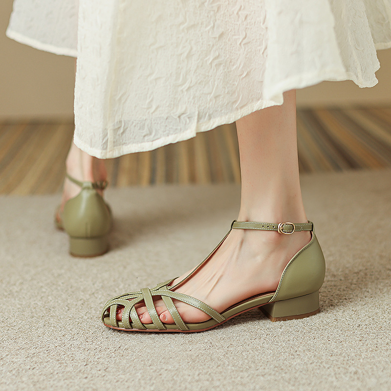 2024 Summer New Style Peep Hollow Roman Flat Soft Leather Sandals Round Toe Simple Buckle Chunky Heel Shoes for Women