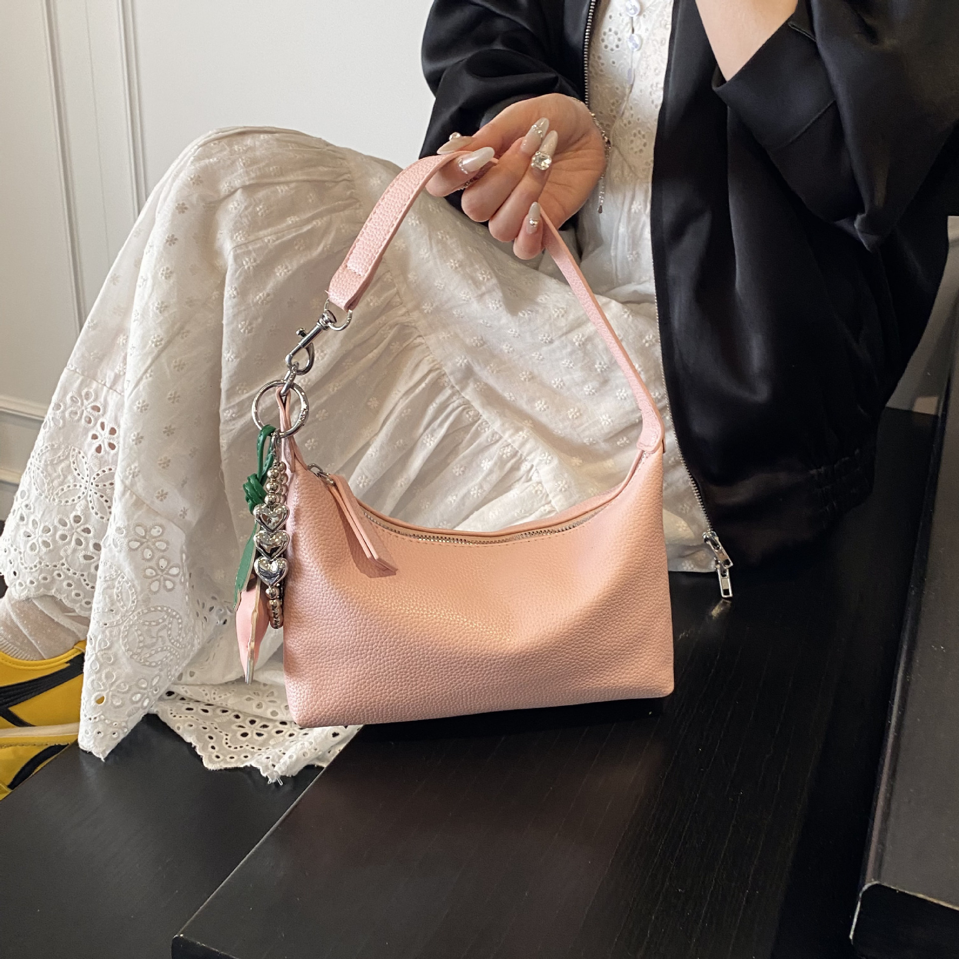 designer Minimalist Lychee Texture Underarm Small Bag for Women 2025 New Trend Spring Fashion Handbag Versatile Shoulder Crossbody Bag