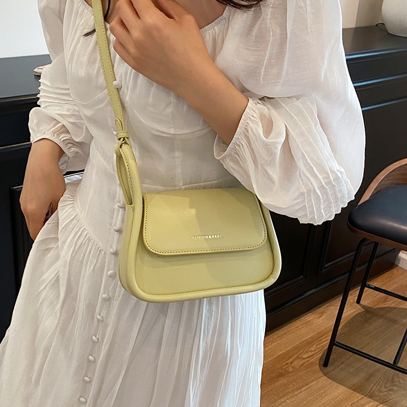designer High-Quality Texture Small Bag for Women 2025 New Trend This Year Versatile Simple Small Square Bag Niche Shoulder Crossbody Bag
