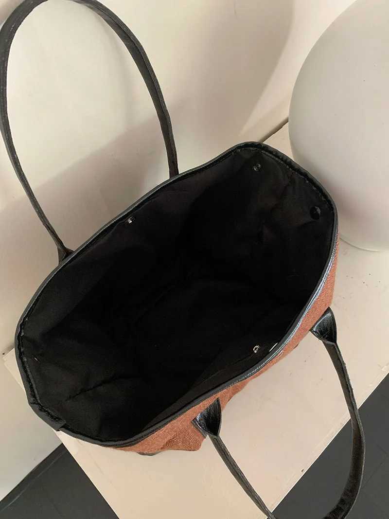 Vintage Woolen Cloth Women Shoulder Bag Large Capacity Luxury Designer Ladies Handbag Commuting Big Totes Bolsos W250602