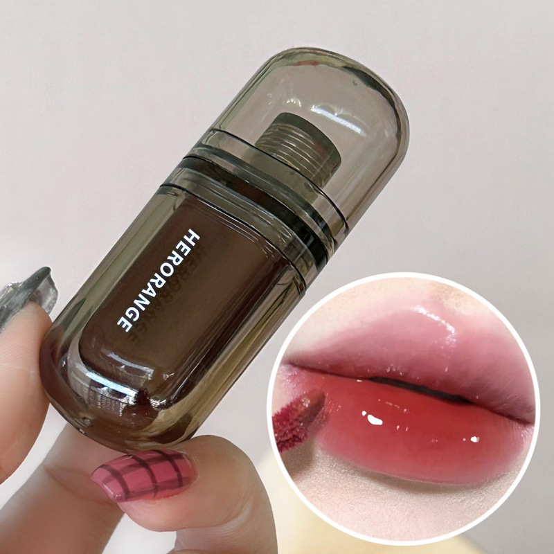 HERORANGE Ethereal Ice Night Mirror Lipstick Is Long-lasting And Not Prone To Fading Providing A Natural Look With A Hydrated Glassy Finish