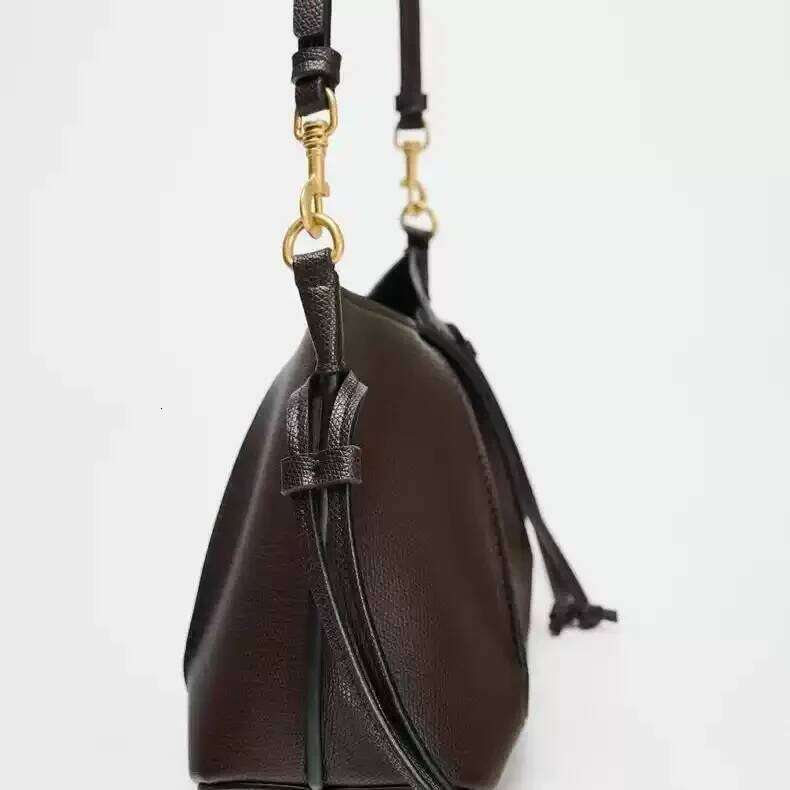 Designer Women Shoulder Versatile Retro Diagonal Crossbody Horn Bag Purse and Handbags Lady Bags Bolsos De Mujer