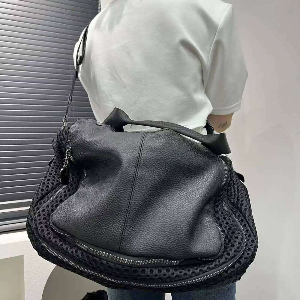 Ladies' Fashionable Retro Street Splicing Tote With Large Capacity Mesh And Oversized Ladies' Wallet Shoulder Bag