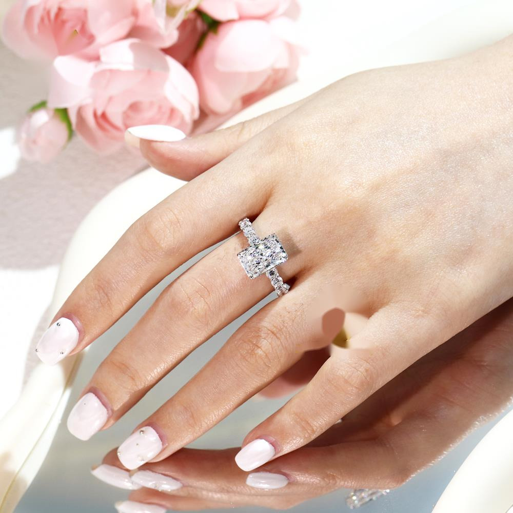 Custom 14K 18K Gold 2CT 3CT 5CT Radiant Cut D VS1 VVS1 IGI Certified Lab Grown Diamond Engagement Wedding Ring for Women