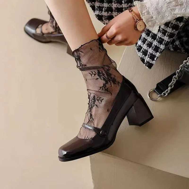 1/2 Pairs Thin Socks Women Summer Ultra Breathable Transparent Lace Socks Lolita Soft Sexy White Ins Mid Socks Fishnet Woman T250602