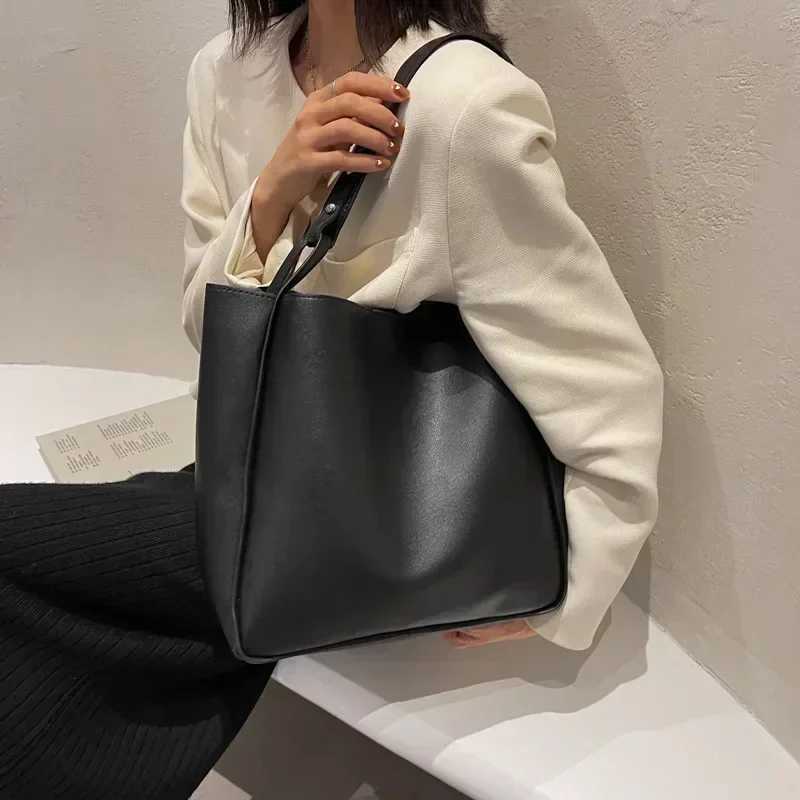 New Large Capacity PU Leather Female Tote Bag Retro Solid Color Shoulder Bag Shopping Travel Bag for Women W250602