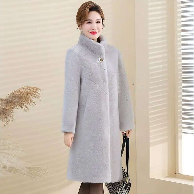 2025 new winter mink coat women Fashion Elegant middle-aged mom Stand collar long Warm fur jacket Female loose overcoat T825