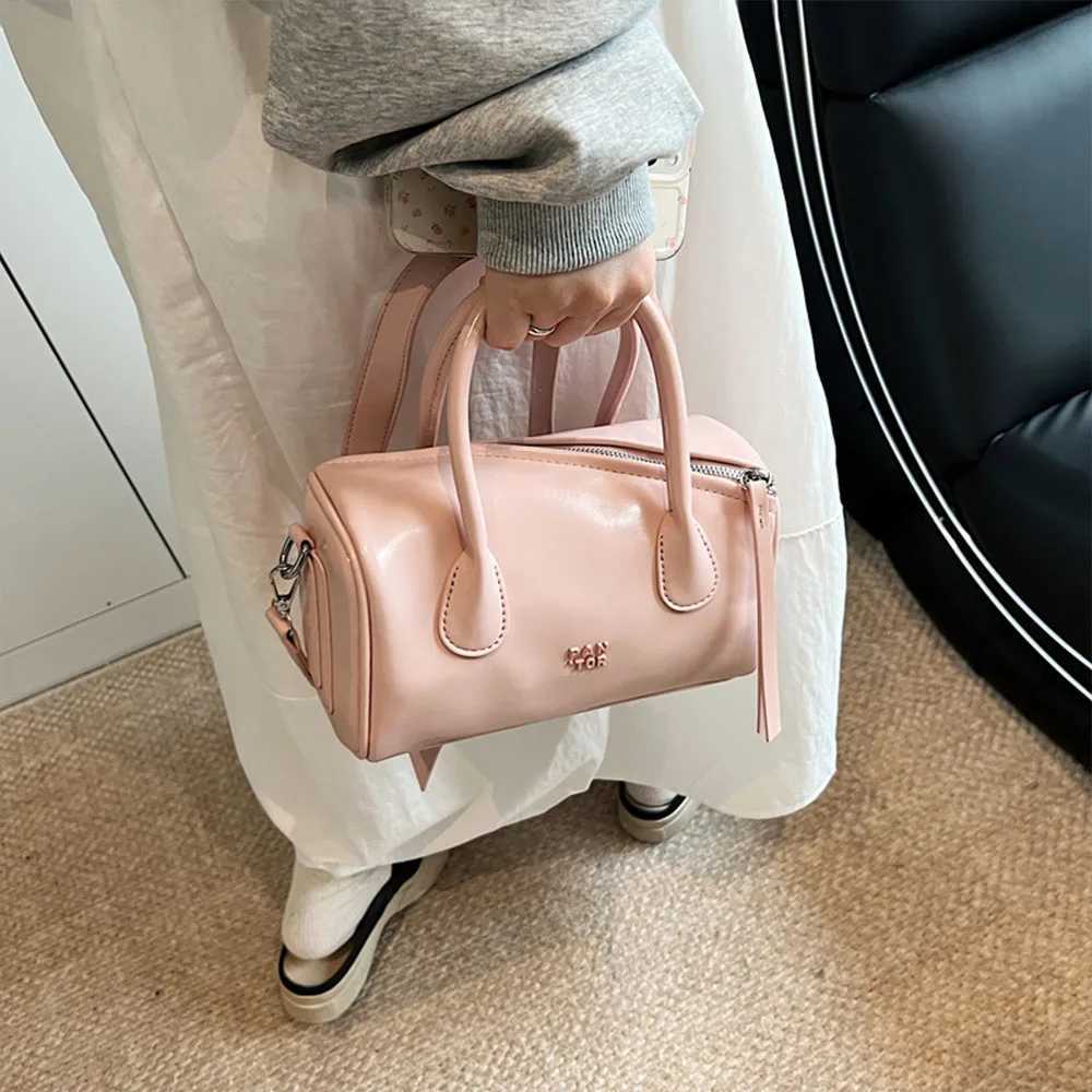 Handheld Bowling Bag Womens New Fashion Trend Niche Pillow Bag Versatile Crossbody Bag Y250603