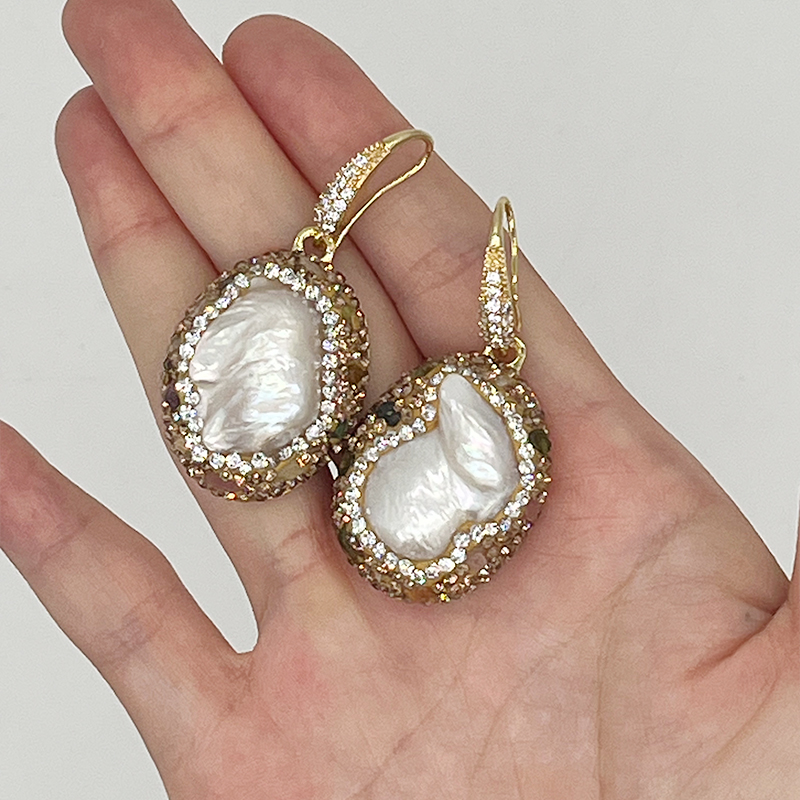 Hypoallergenic Sterling Silver Pearl Stud Earrings: Elegant Classic Design for All Occasions