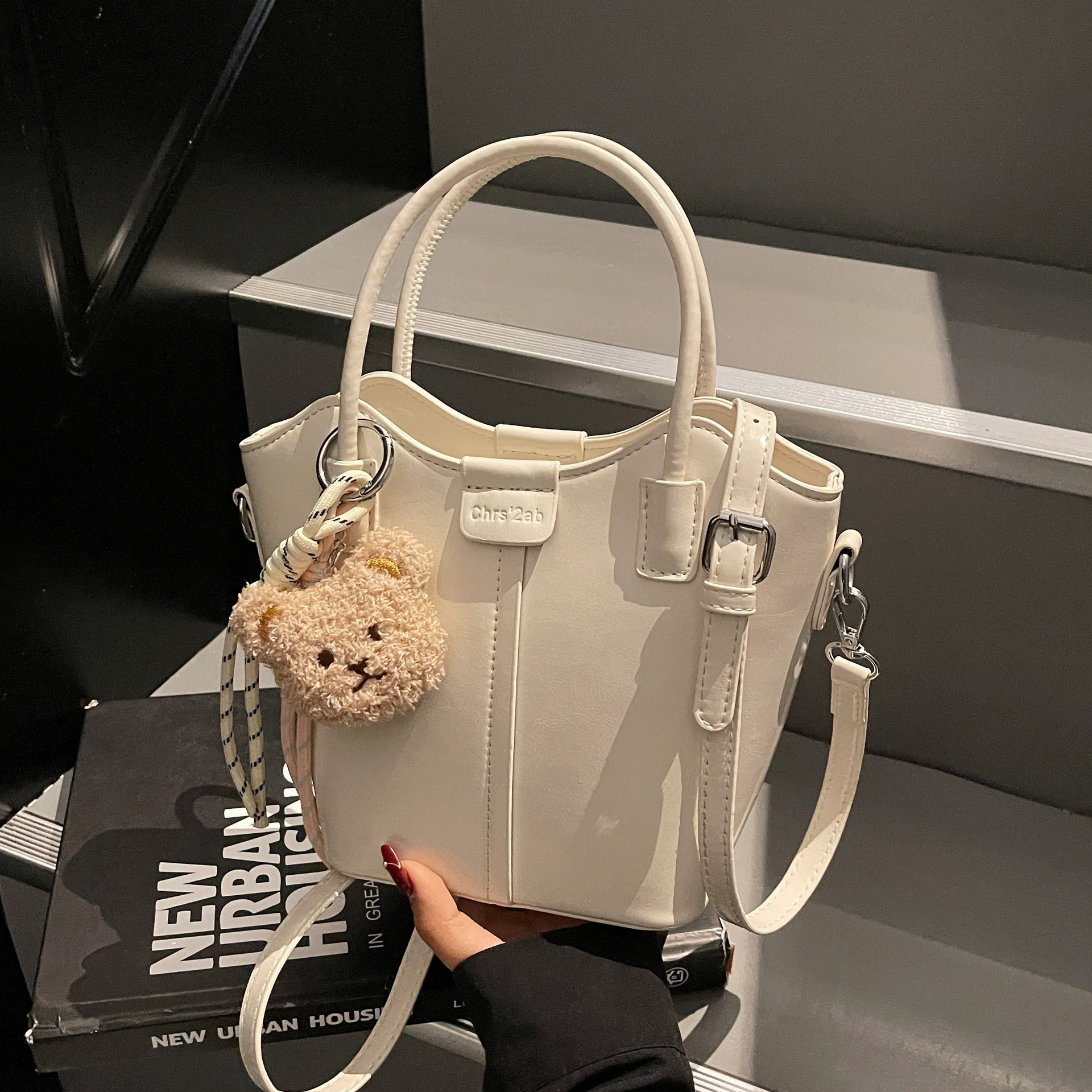designer Korean Style Simple Handheld Bucket Bag for Women 2025 New Trendy Fashion Tote Bag Versatile Shoulder Crossbody Bag