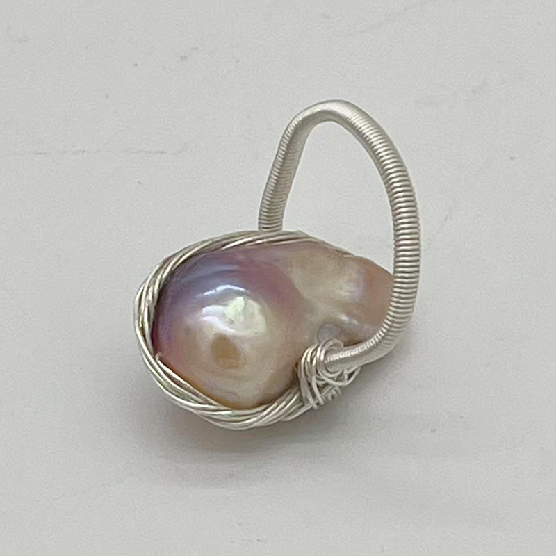 Elegant Baroque-Themed Freshwater Pearl Band Jewelry A Touch of Class for Special Moments