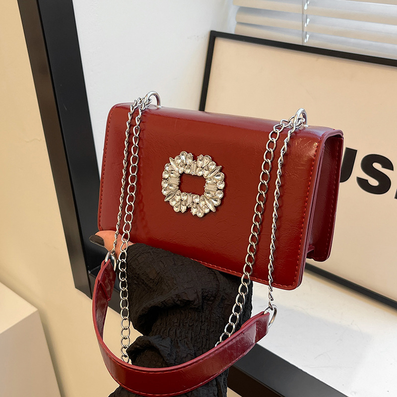 High Quality New Model Free Delivery Designer Bag Korean Version Fashionable Solid Color 2024 Leisure Commuting Chain Single Shoulder Women's Sma