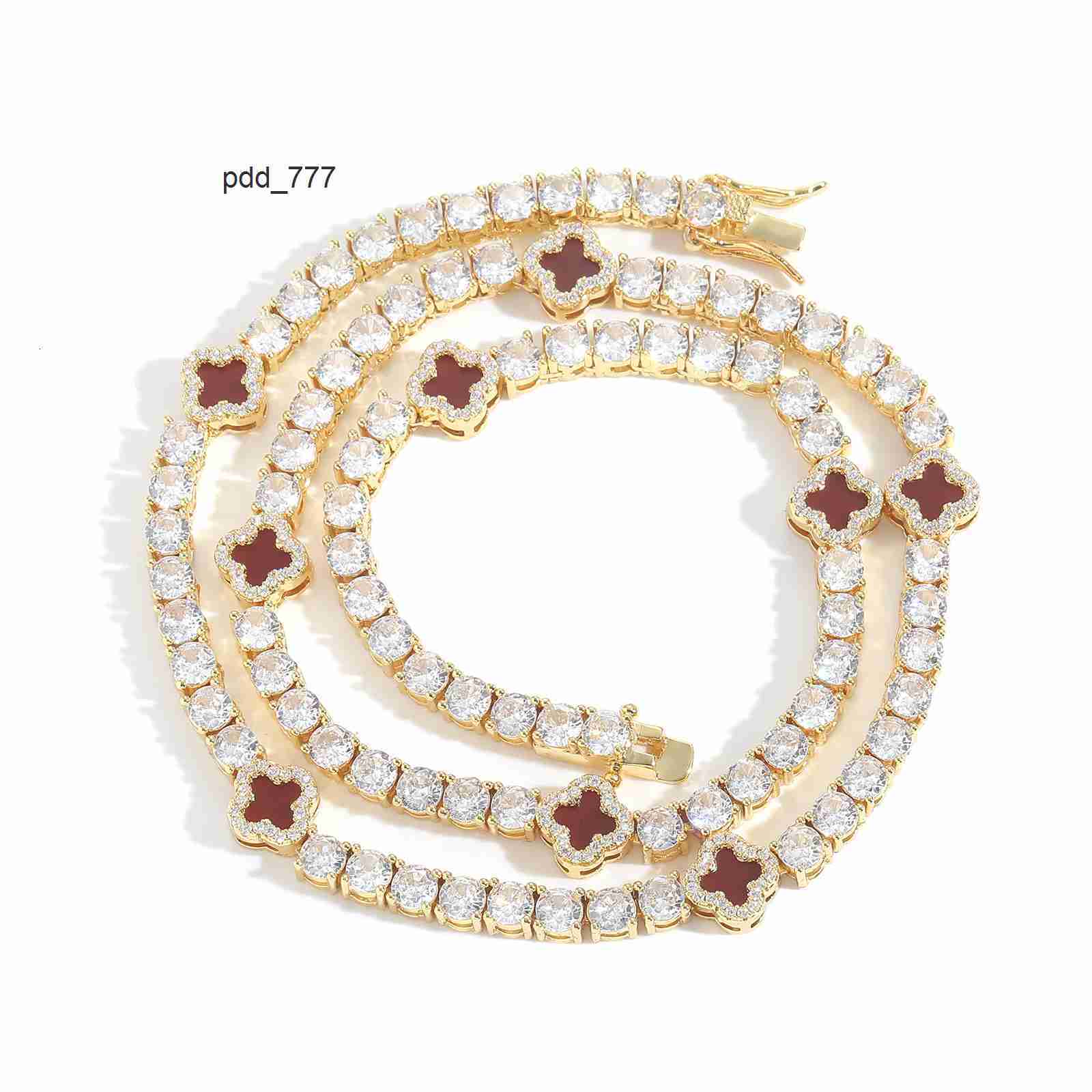 Ins style red clover diamond studded tennis chain necklace exquisite and high-end collarbone chain accessory Moissanite pendant