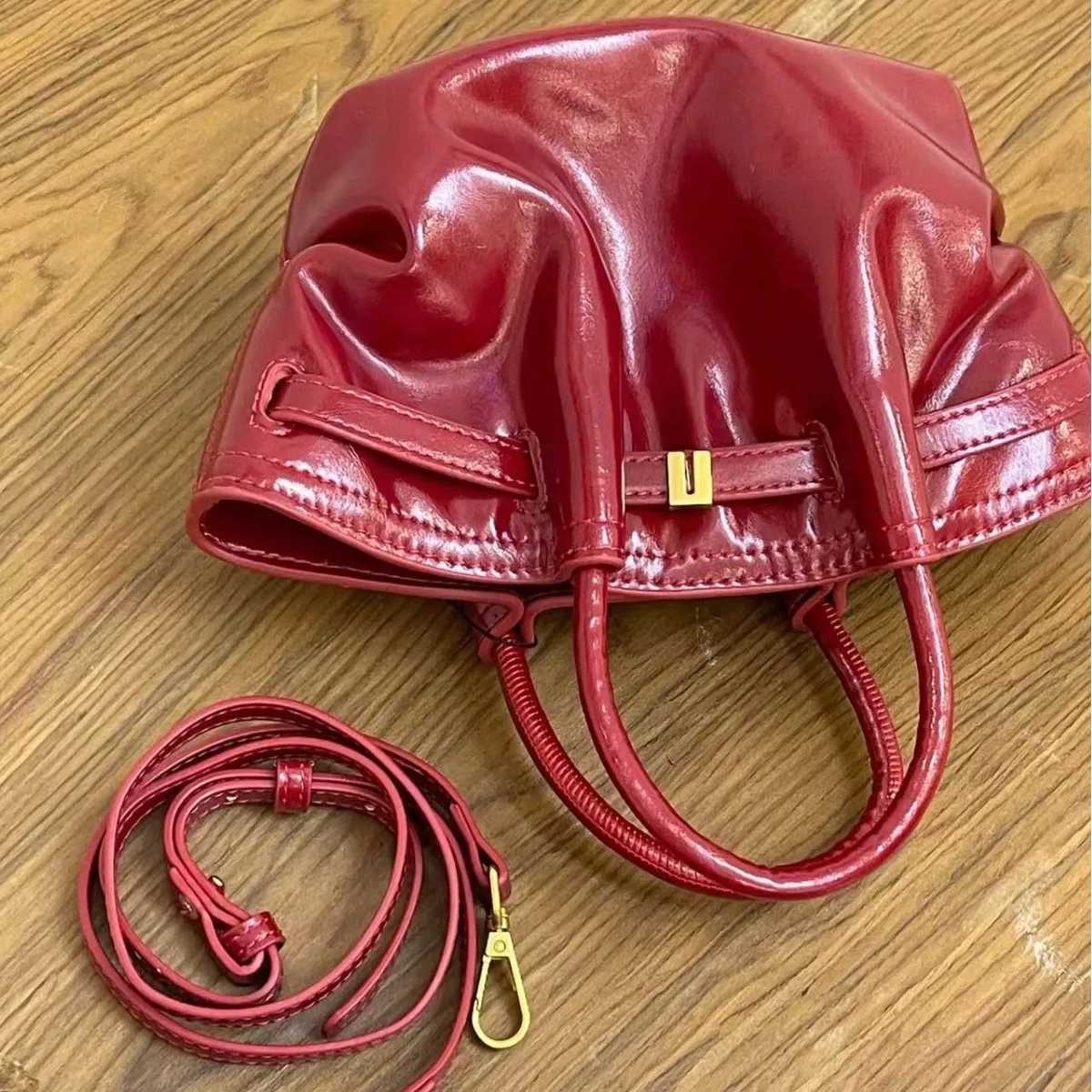 Fashion Ruched Hobos Women Handbags Chic Belts Lock Shoulder Bags Luxury Pu Leather Faux Suede Crossbody Bag Small Tote Purses W250602