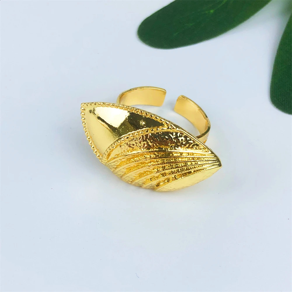 ESALE Selling Dubai Earrings Pendant Necklace Jewelry Set Nigerian Gold Color Jewelry Sets For Women Wedding Party 250530
