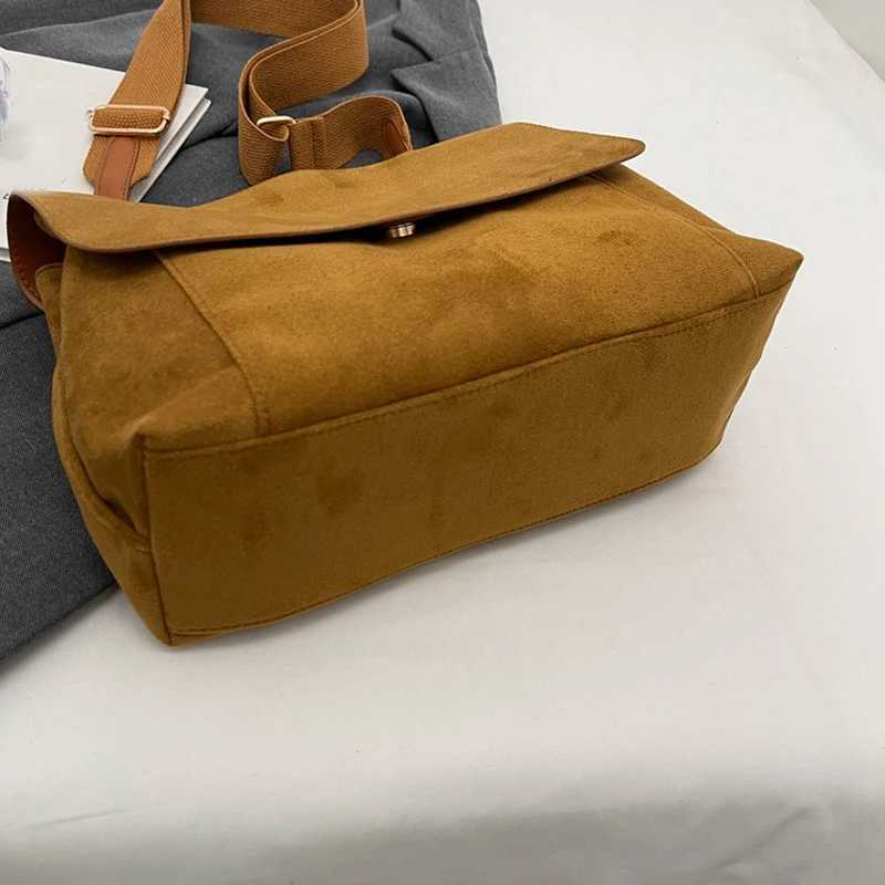 Retro Autumn Winter Frosted Brown Suede Shoulder Crossbody Bag Womens Large Capacity Handbags Designer Tote Bag W250602