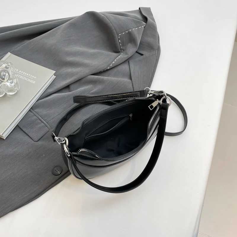 Leather Crossbody Bag for Women Shoulder Bag Clutch Purse with Adjustable Strap Hobo Bag Underarm Purse for Travel Work Shopping Y250603
