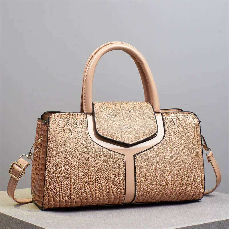 2025 Fashion New Crocodile Pattern Handbag Women'S Large Capacity Shoulder Classic Retro Crossbody Commuter Tote Bag