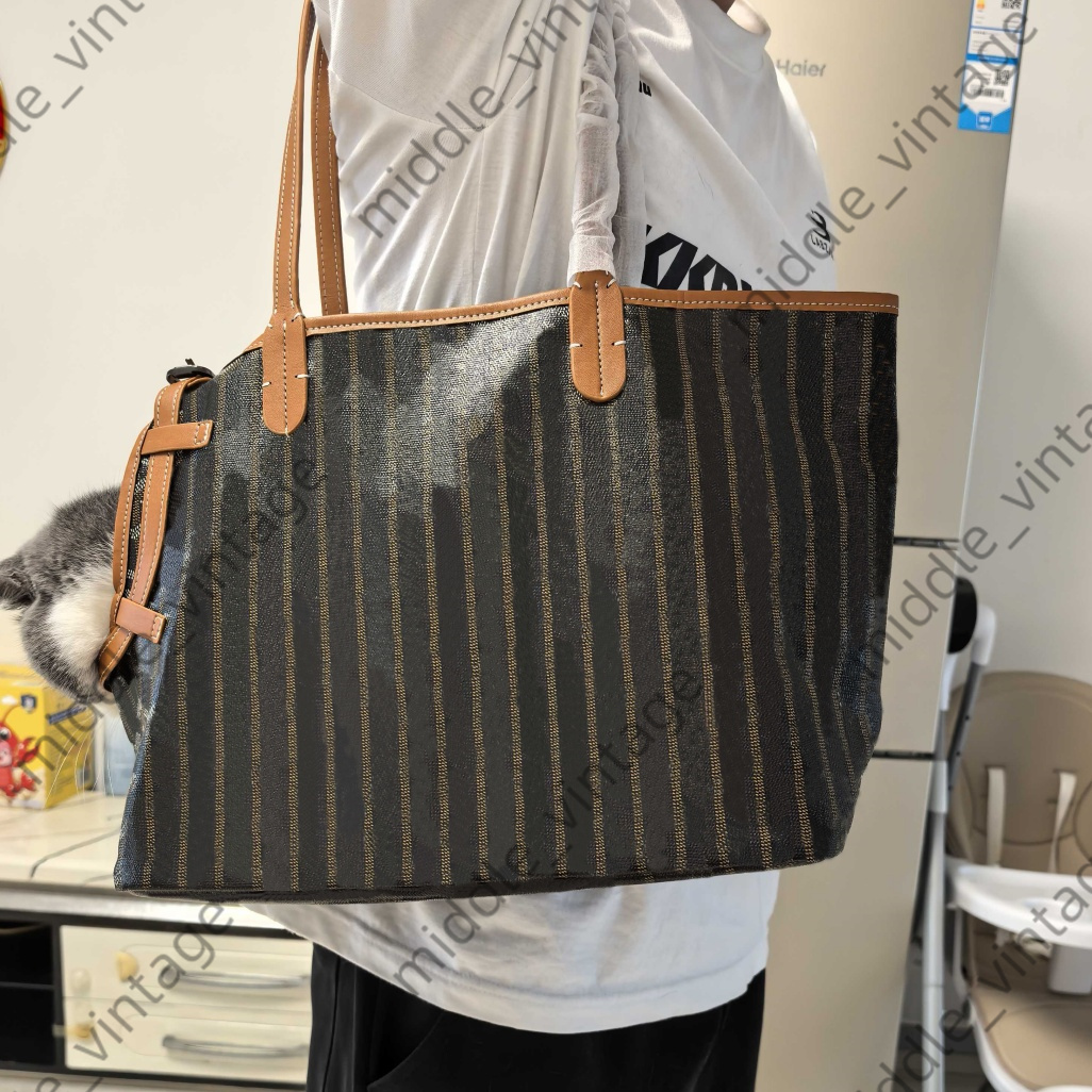 Pet Carries Bag Dog Carries Bag Adjustable Pet Bag For Dogs And Cats - Durable Breathable Compact Tote Bag